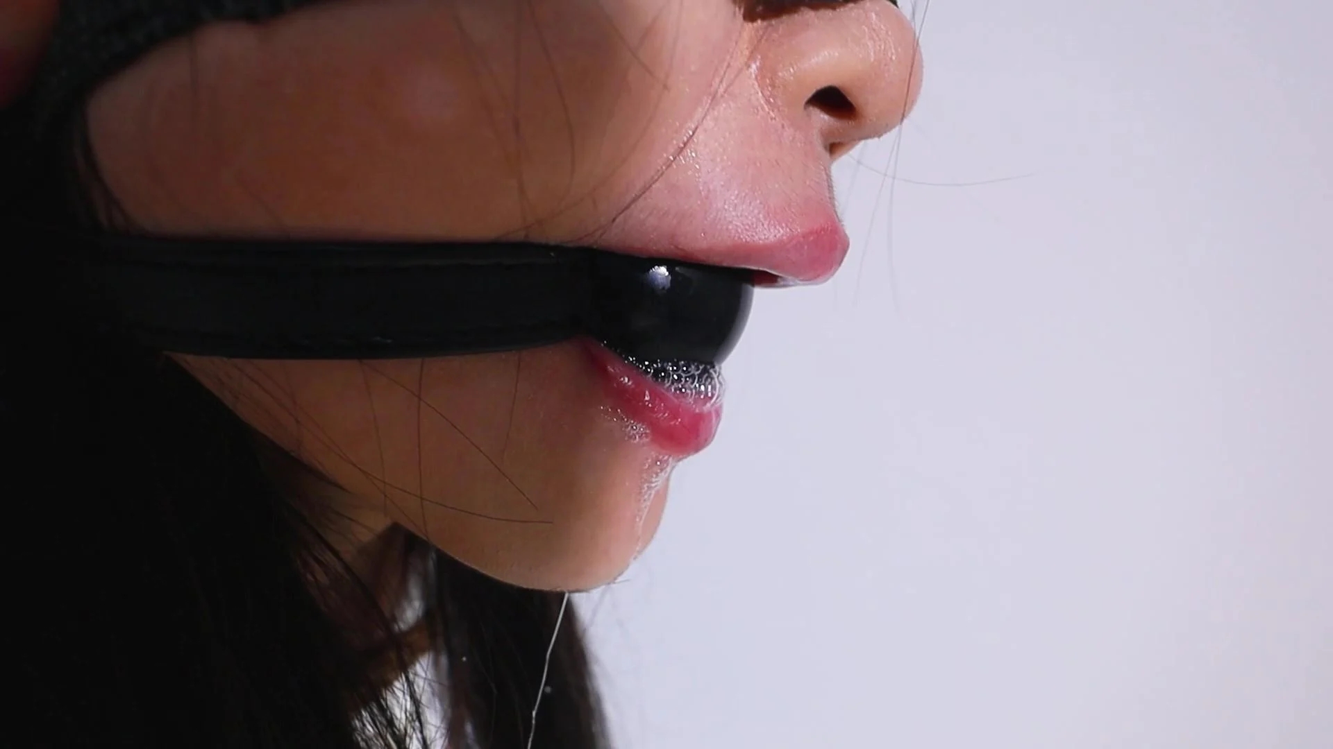 【皆非】《驯化成奴》将货物一步步驯化成听话的奴仆（会放电羞耻口水 鞭子抽打  抚摸蹂躏|股绳拉扯|跪式教育|丝袜堵嘴|绷带封嘴|口球|驷马紧缚）